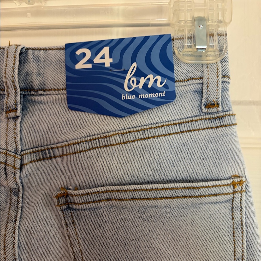 Blue Moment-Women’s NWT Stylish Light Blue Wide Leg Jeans Size 24 - Picture 7 of 10